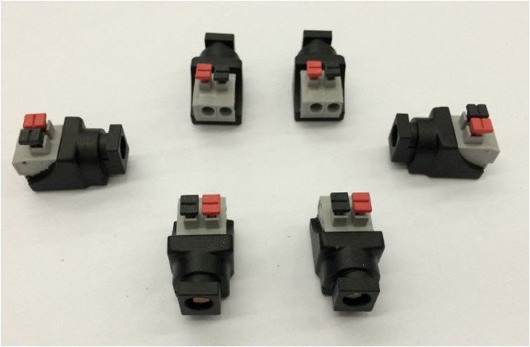 DC zásuvka 5,5/2,1 mm so zacvakávacími svorkami