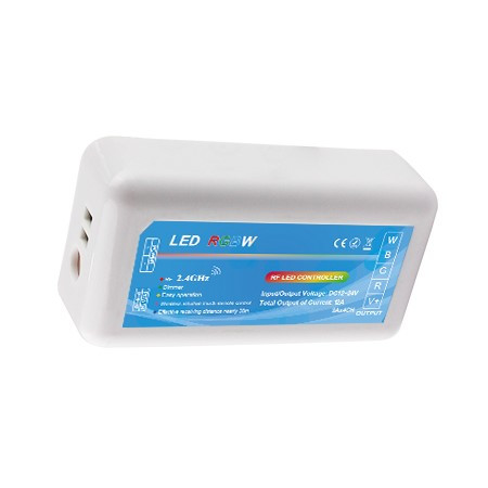 4-zónový prijímač RF pre RGBW LED pásy, 12 V 192 W / 24 V 384 W (KM-RGBW-4Z-21)