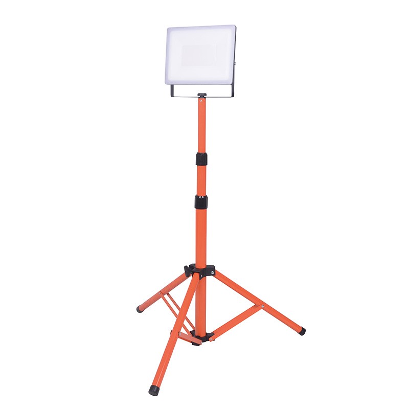 Pracovný LED reflektor s teleskopickým stojanom 100 W, 9000 lm, 4000 K, IP65 (WM-100W-FVQ)