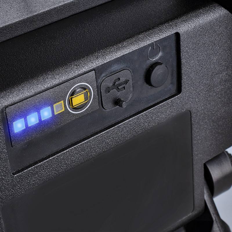 Nabíjací LED reflektor 20 W, 2000 lm, 4000 K, IP54, USB-C (WM-20W-RE)
