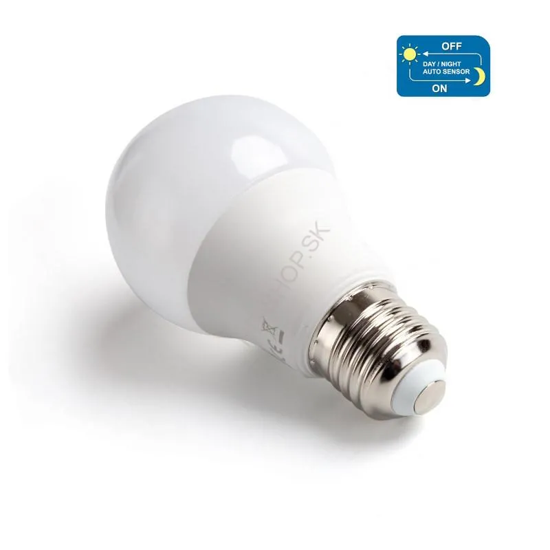 LED žiarovka 8W so súmrakovým senzorom 6500K