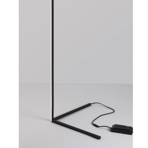 Inteligentné rohové náladové RGBW svietidlo