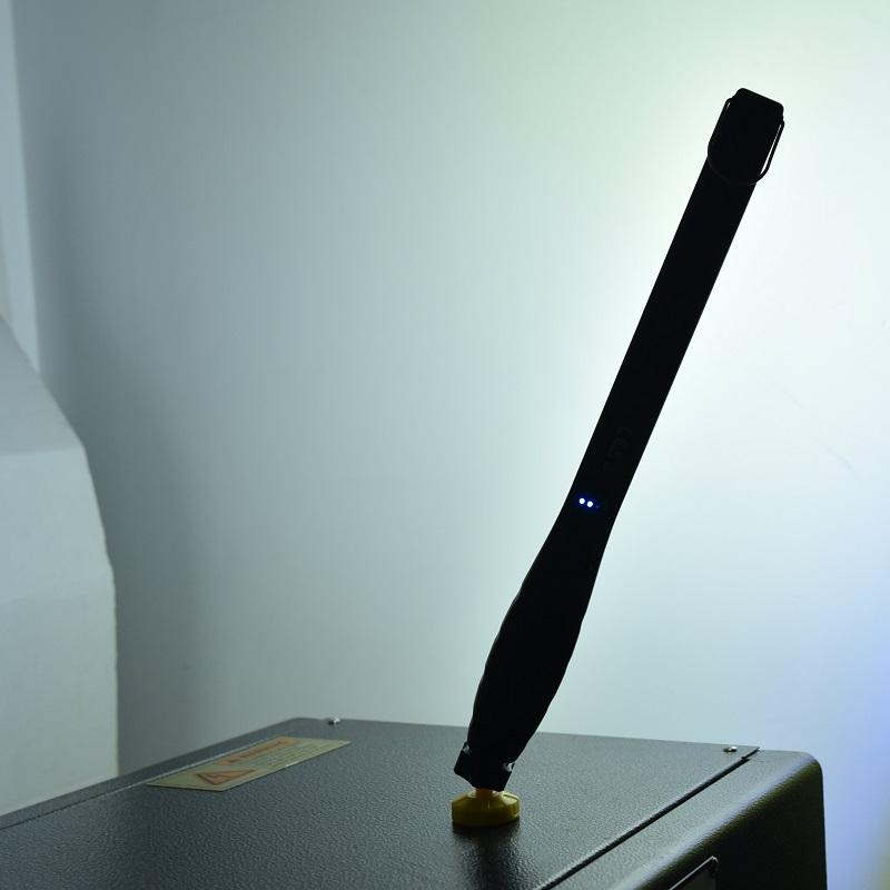 LED pracovné nabíjacie svietidlo